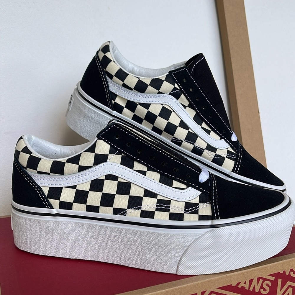 Vans Men’s Old Skool Stacked
Checkerboard Black/Classic
VN0A7Q5MTYQ
Platforms - Picture 7 of 16